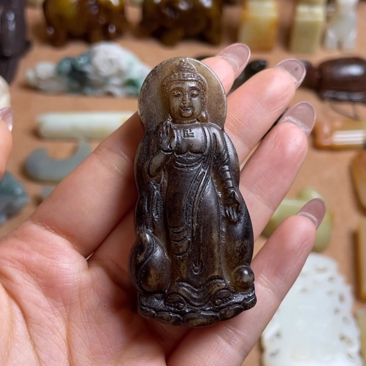 蛇纹石玉未镶嵌颈饰