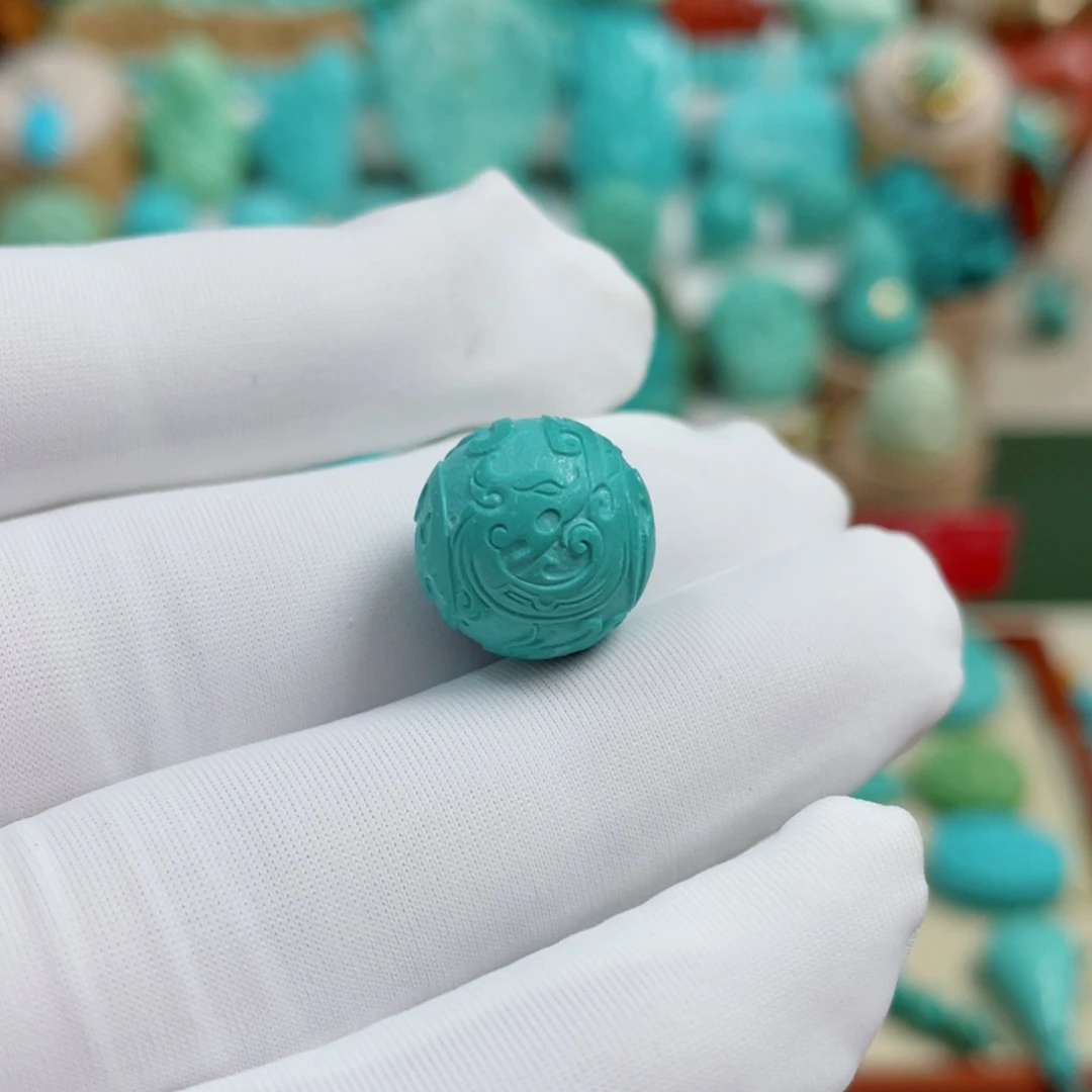 绿松石未镶嵌珠宝奇石