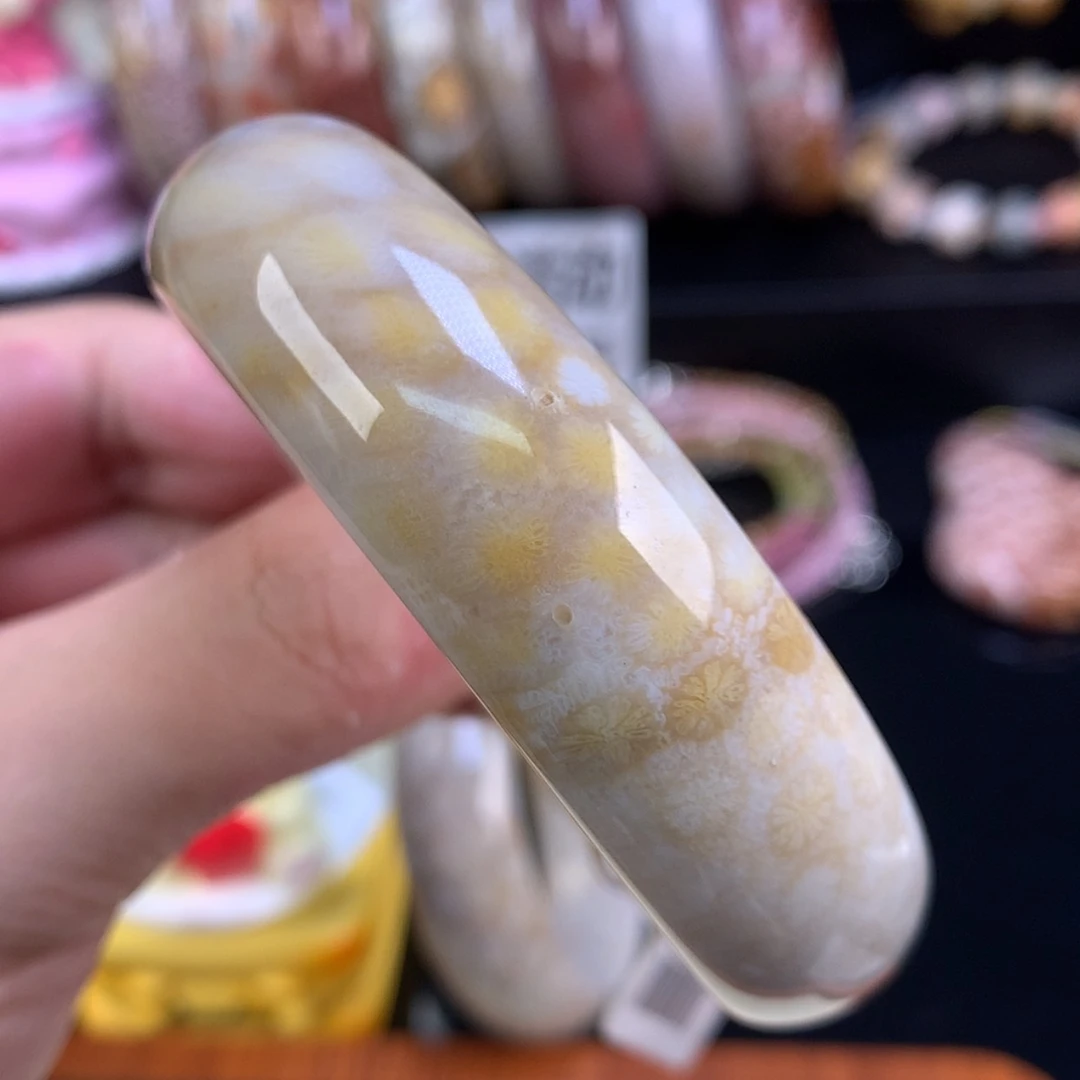 【闪购商品】颈饰未镶嵌硅化珊瑚（珊瑚玉）28号60.3圈雏菊花花