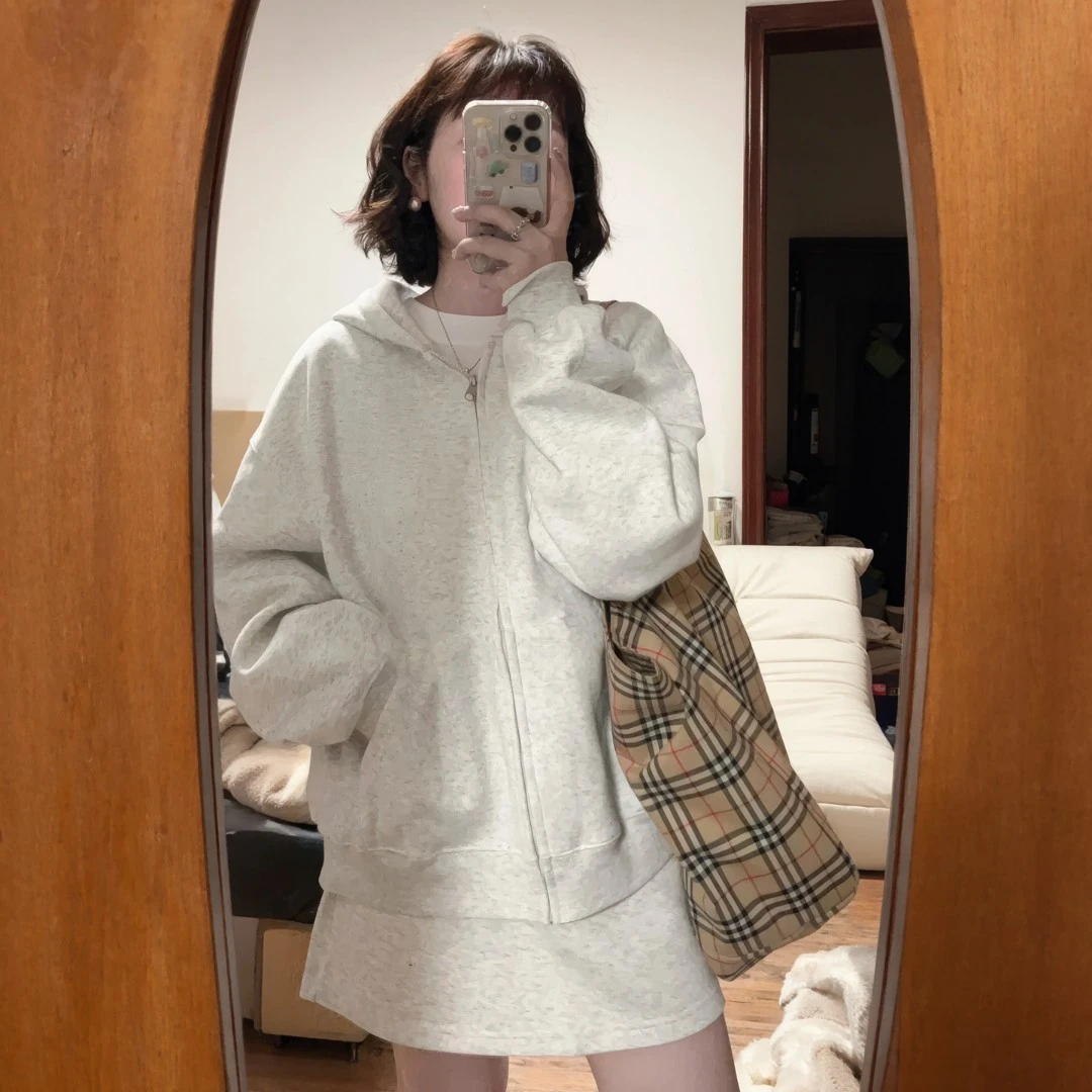 白灰色早秋卫衣外套女开衫2025新款宽松秋冬加绒加厚拉链连帽上衣