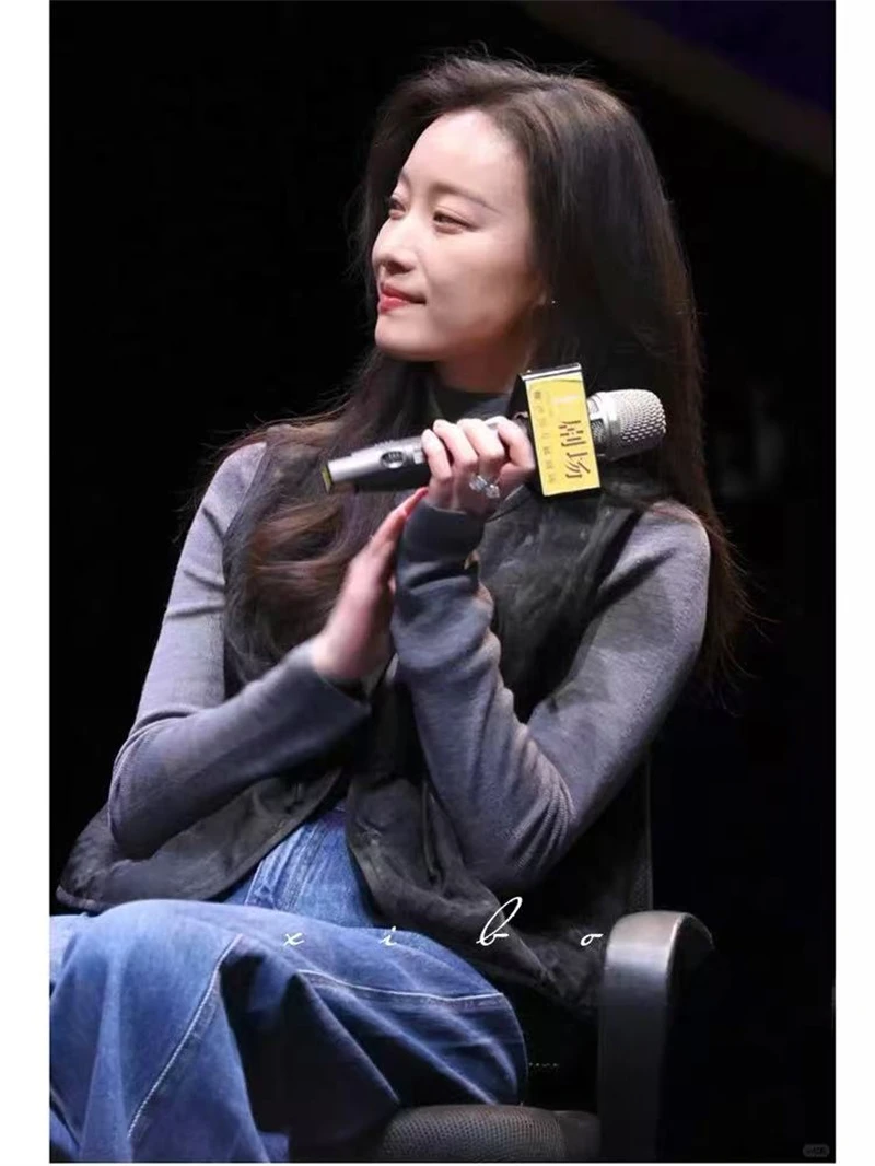 倪妮穿搭黑色新中式国风马甲短款背心外套女春长袖休闲百搭打底衫