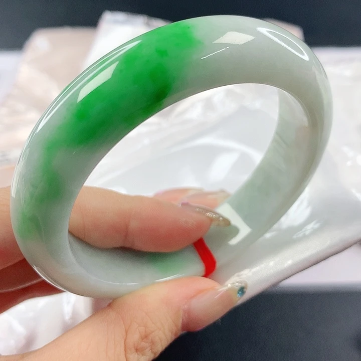 未镶嵌手镯翡翠，826