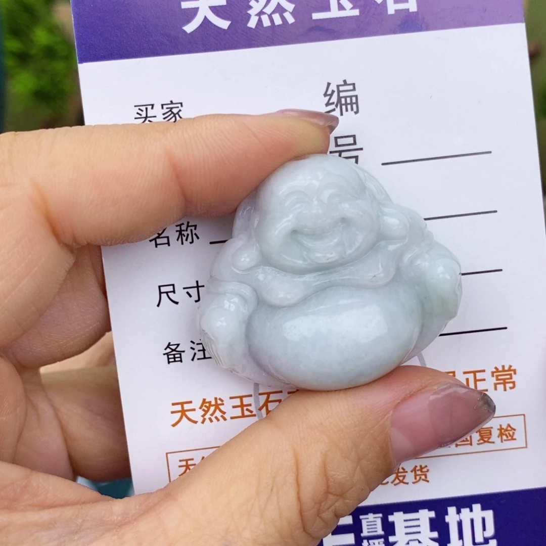 翡翠颈饰未镶嵌佛公