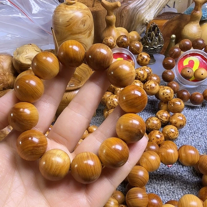 崖柏太行崖柏2.0红油骨料玉化