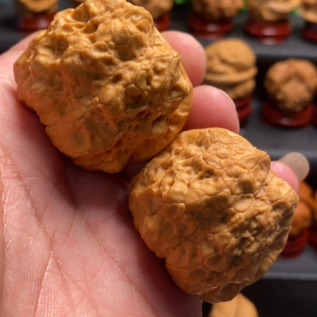 文玩核桃吊坠臻龙蛤蟆头45尺