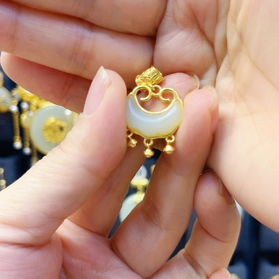 和田玉银S925镀金镶嵌颈饰