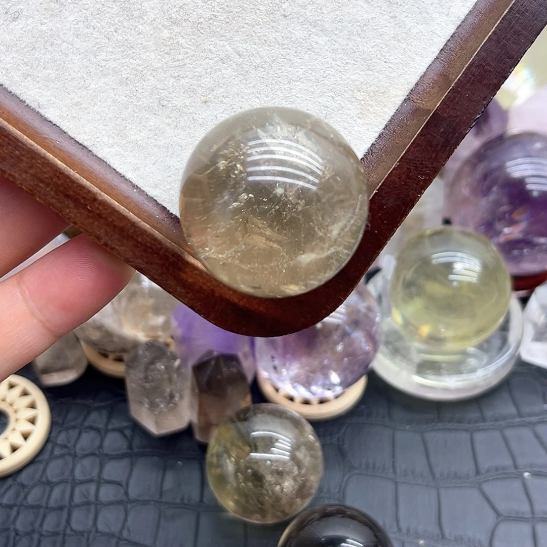 珠宝半成品水晶未镶嵌3 孤品！透！茶黄晶球带隐山33mm