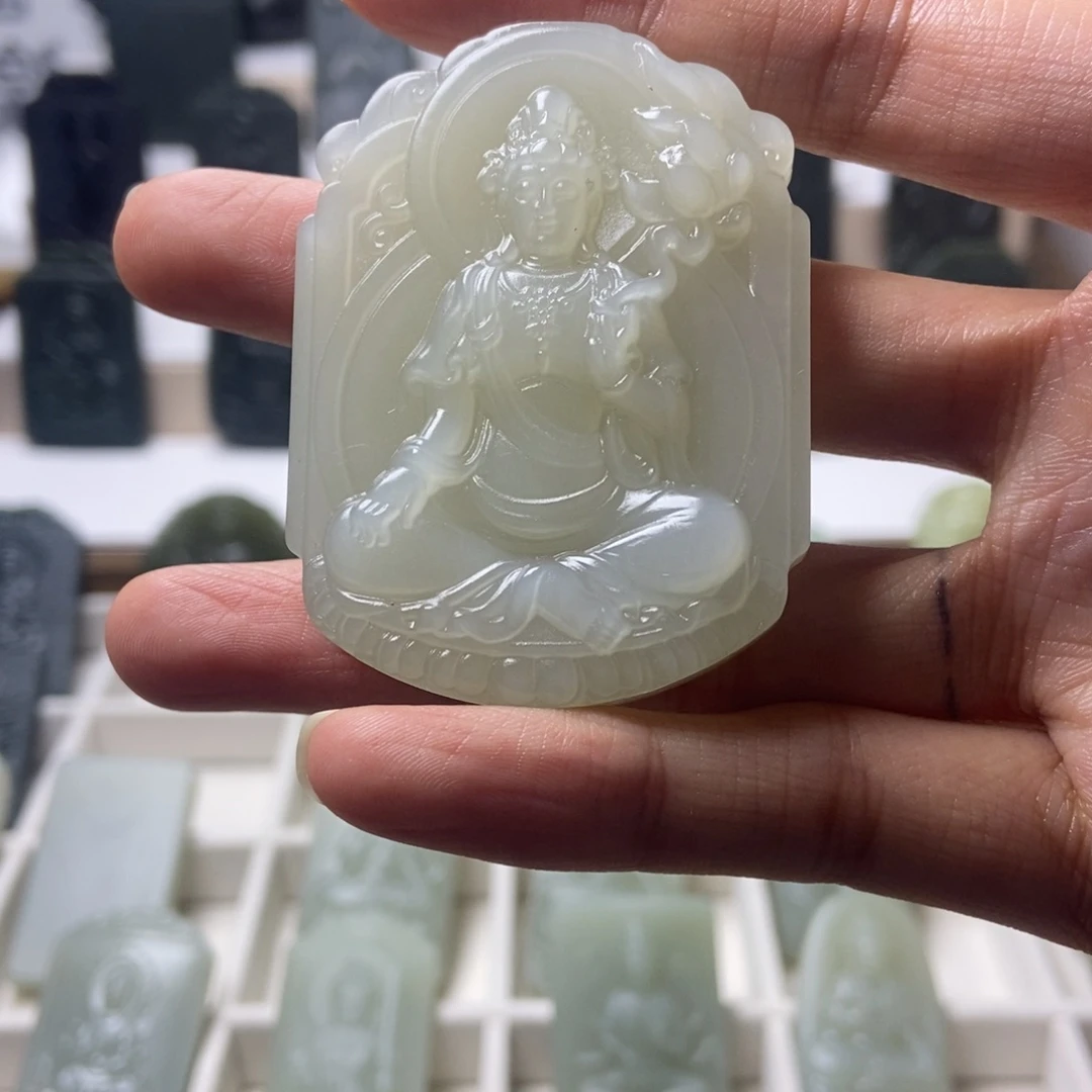 和田玉未镶嵌颈饰