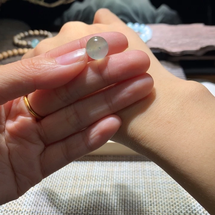 翡翠散珠秋香色卡11