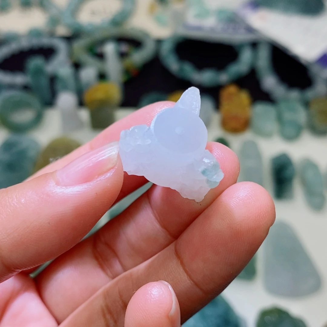 定制翡翠未镶嵌毛货抛光