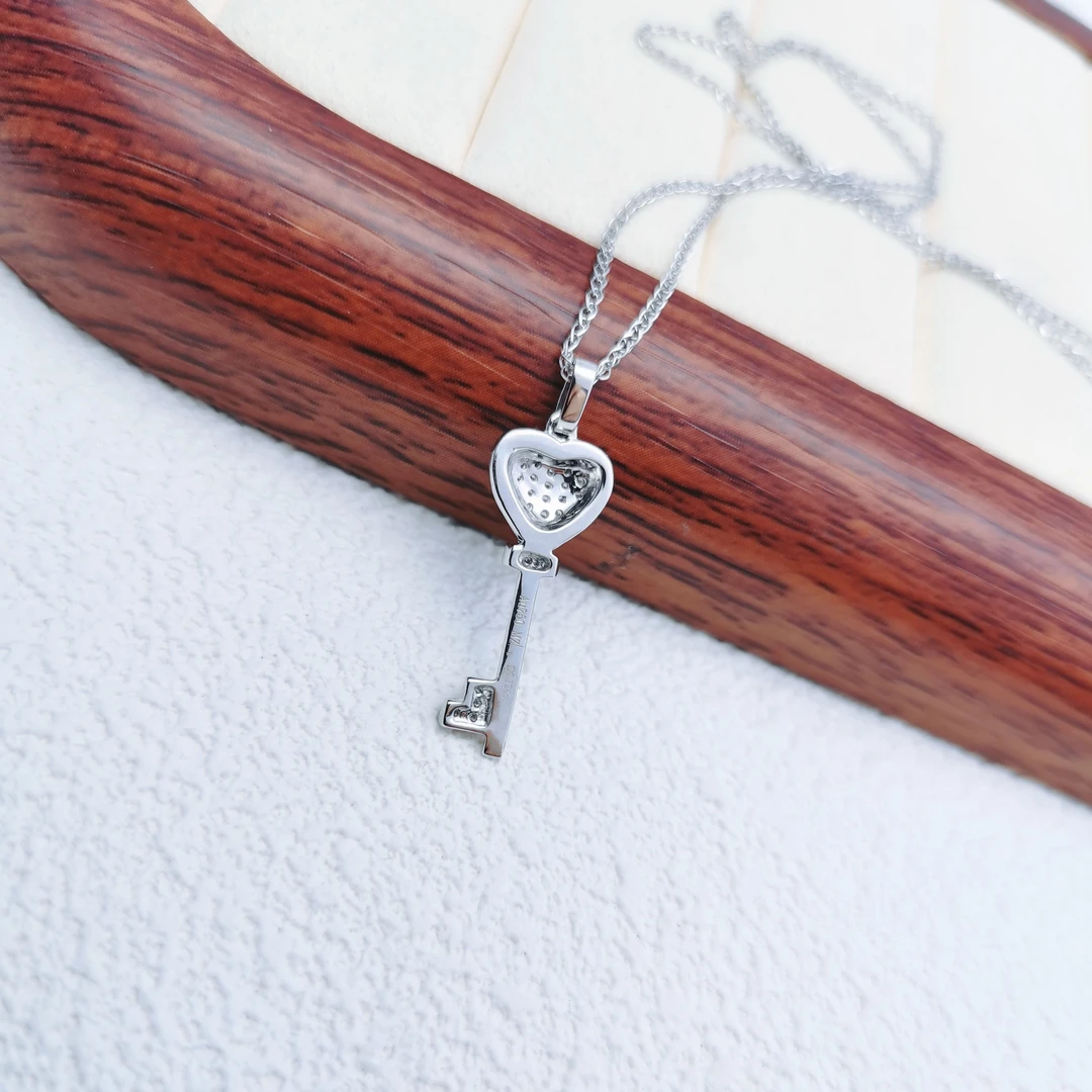 MERRYSTONE/美之钻18K金钻石爱心钥匙项链