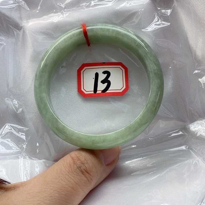 翡翠未镶嵌手镯翡翠