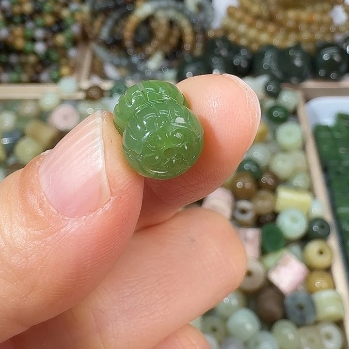 和田玉（碧玉）未镶嵌颈饰10.9