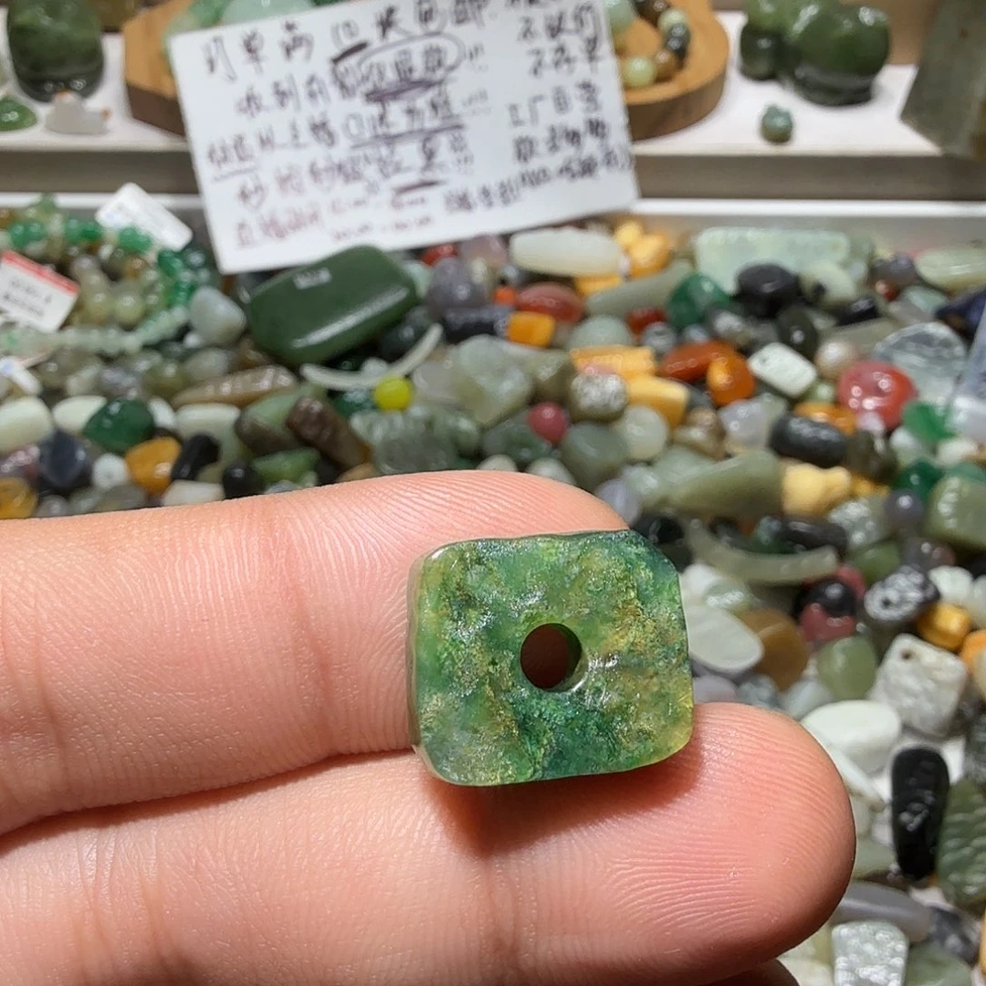 和田玉未镶嵌珠宝奇石