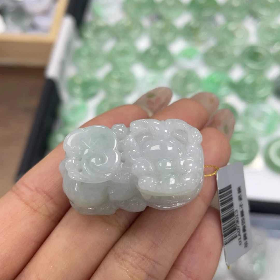 颈饰未镶嵌翡翠宇**宝貔貅