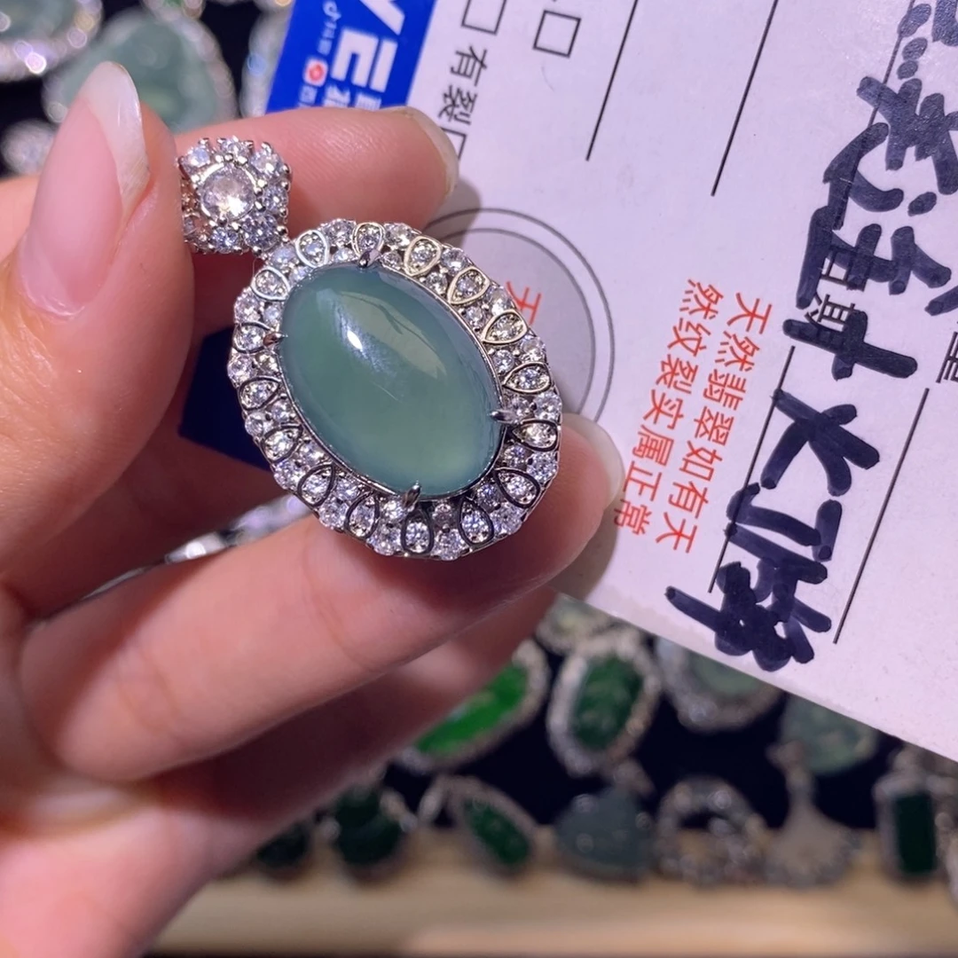 翡翠未镶嵌颈饰天然