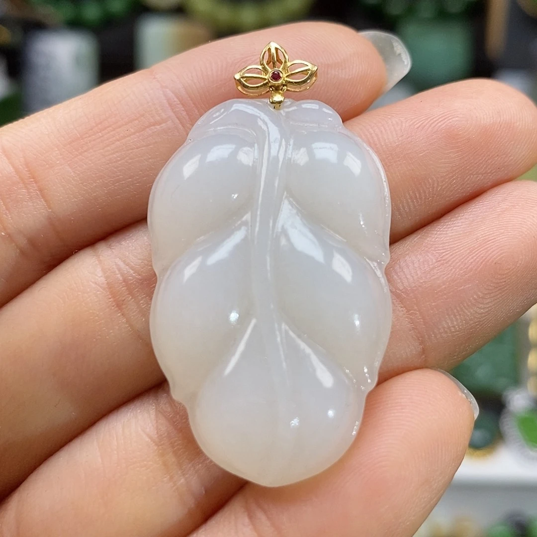 和田玉18K金镶嵌颈饰