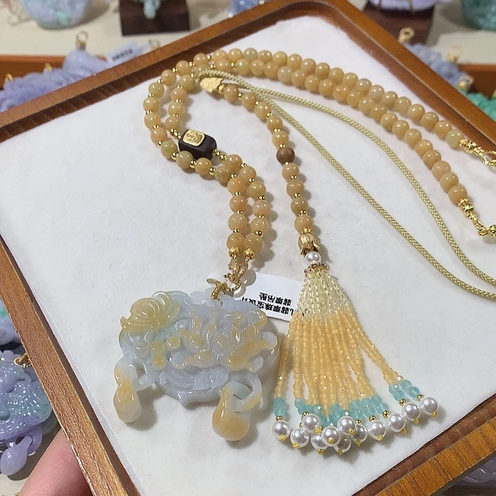 翡翠未镶嵌颈饰翡翠吊坠