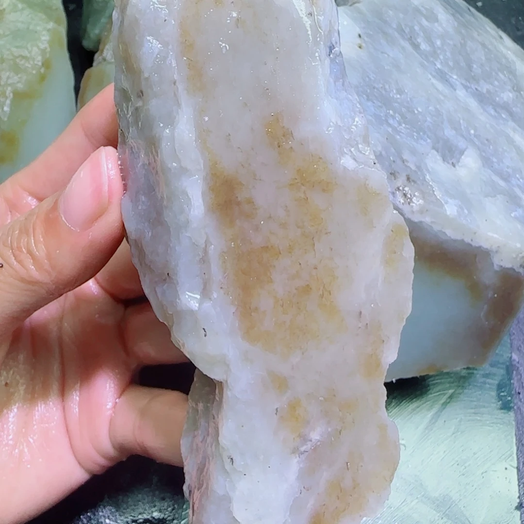 和田玉未镶嵌珠宝半成品