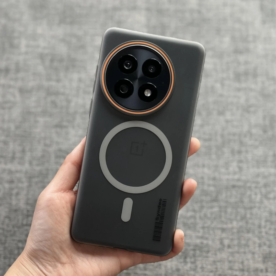 适用一加ace5pro磁吸手机壳超薄柔砂半透明oneplus13肤感防摔硬壳