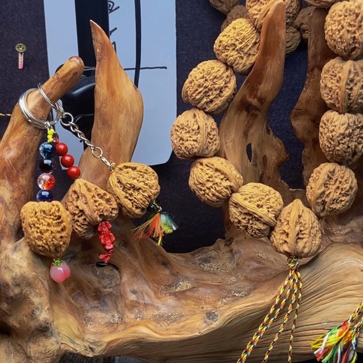 明***文玩核桃吊坠南疆