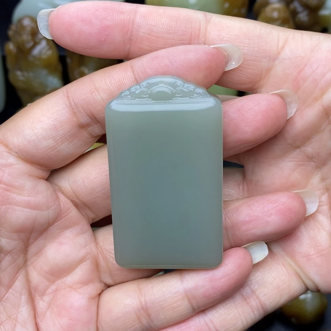 和田玉未镶嵌挂件