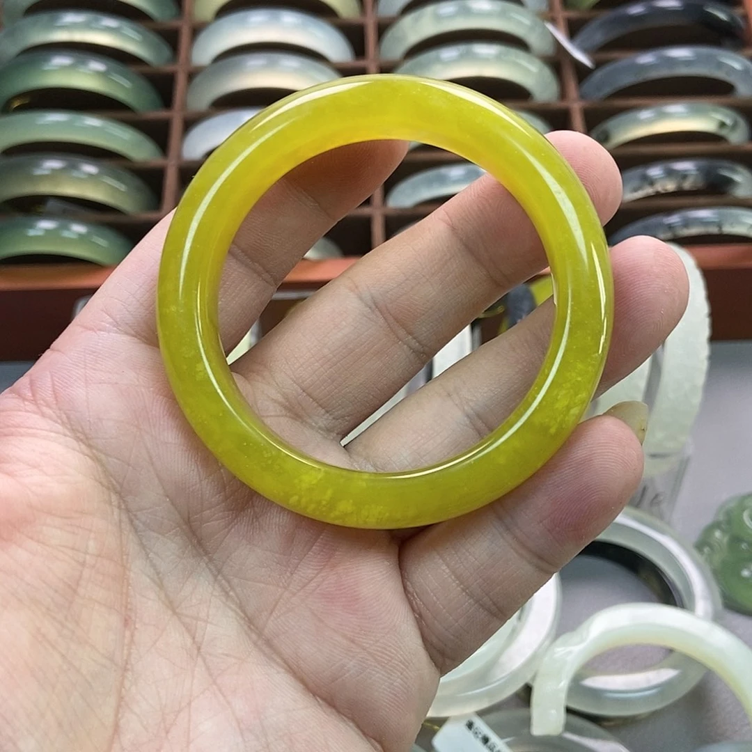 蛇纹石玉手镯未镶嵌绮**大