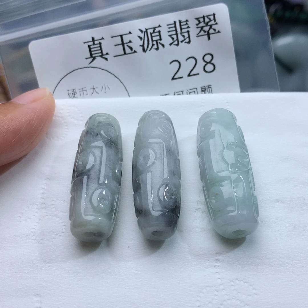 翡翠未镶嵌颈饰多样性发其一！