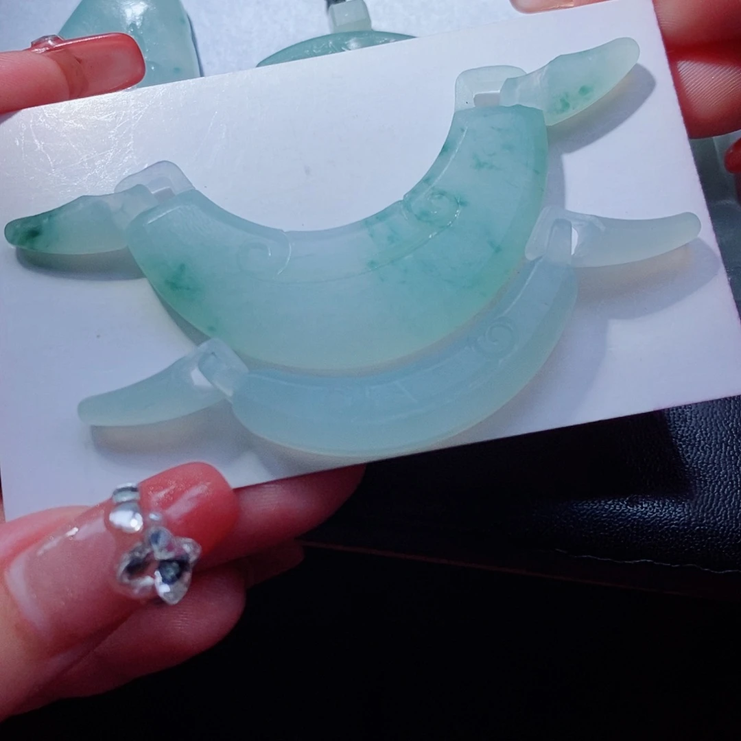 明***活未镶嵌定制翡翠翡翠