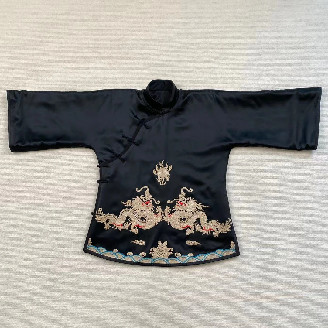 云饰图腾图腾原创新中式国风女装 新款重工刺绣盘扣冬日穿搭上衣