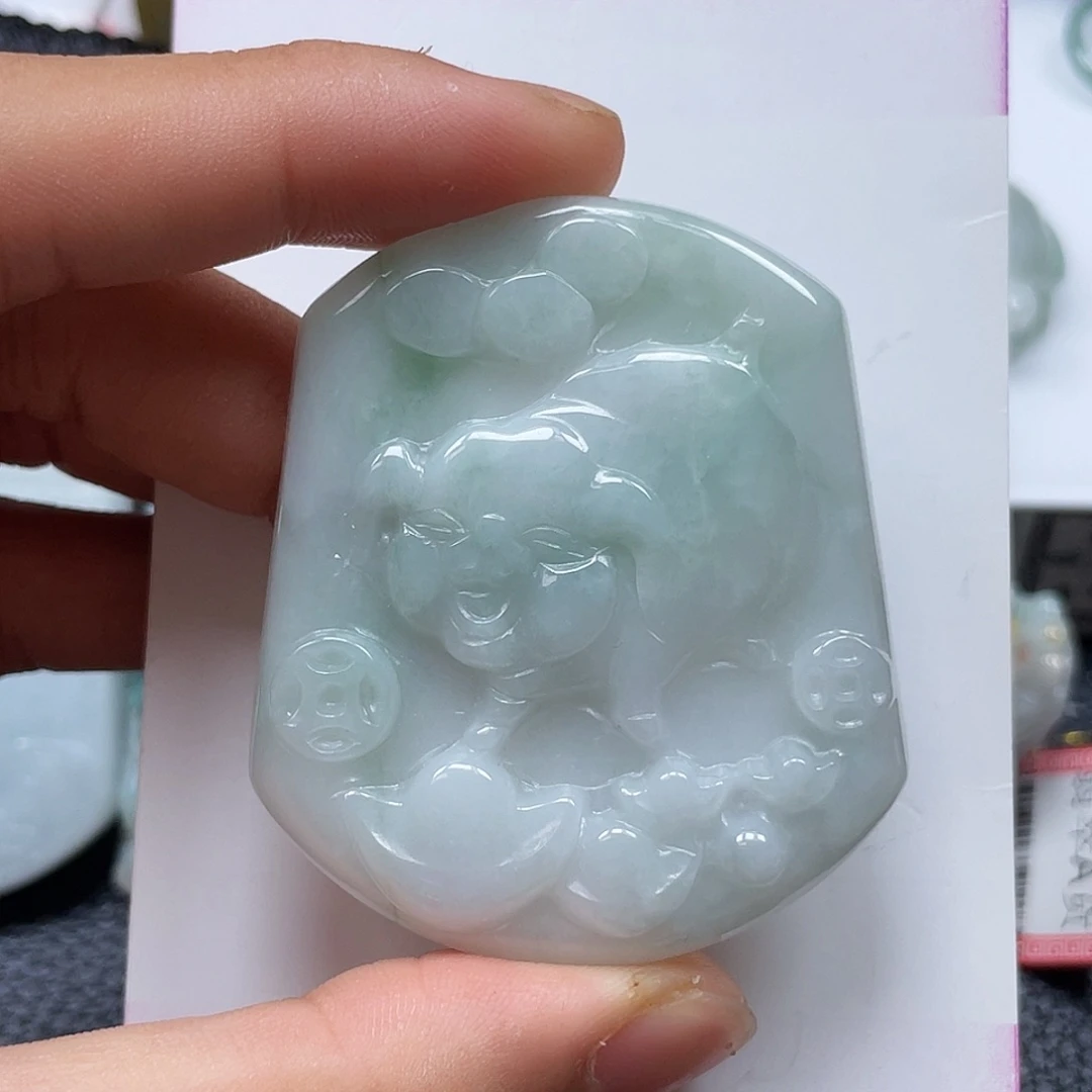 翡翠未镶嵌颈饰翡翠