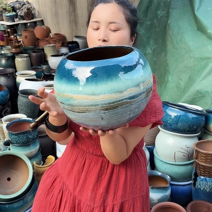 口19高22瑕疵一个盆子盆子。