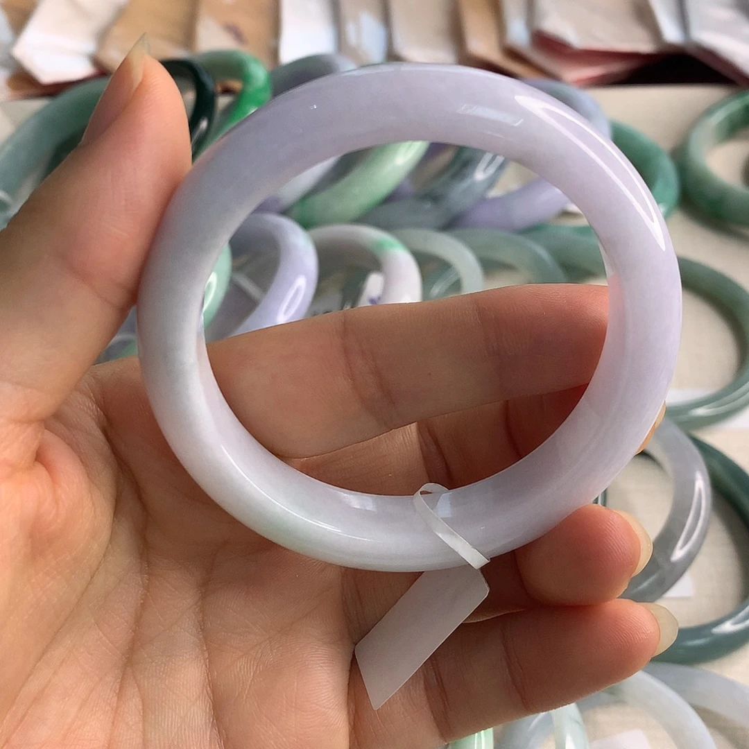 翡翠手镯未镶嵌淡粉色56