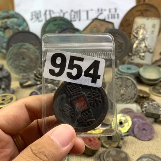 铜东**阳现代文创工艺品