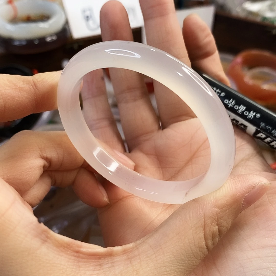 玛瑙/玉髓未镶嵌手镯C240。53.8圈