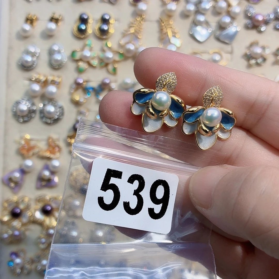 小****耳饰合金淡水珍珠