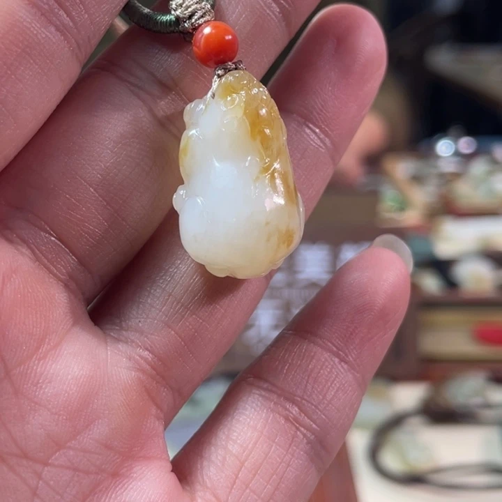 颈饰未镶嵌和田玉