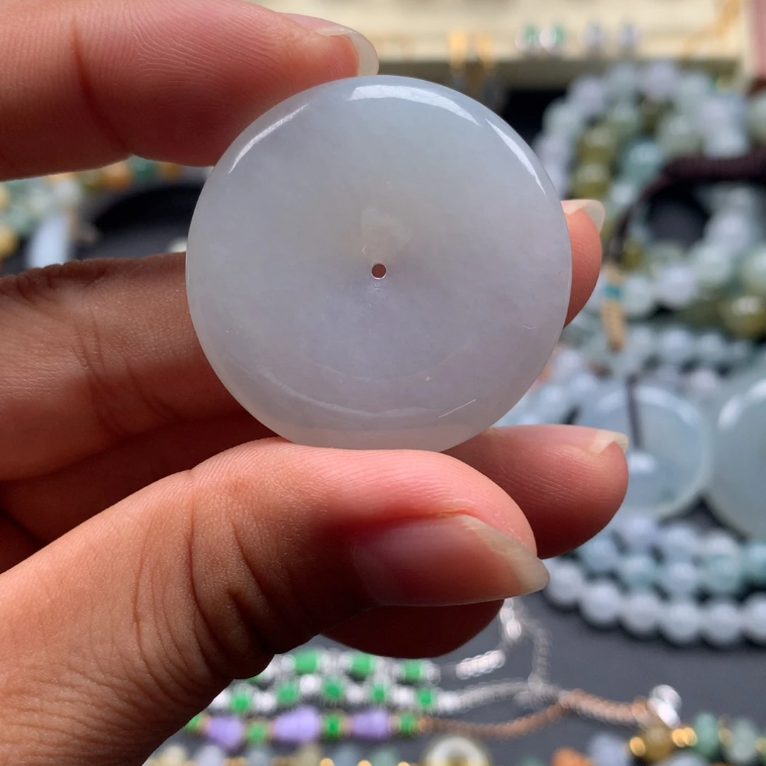 颈饰未镶嵌翡翠平安扣