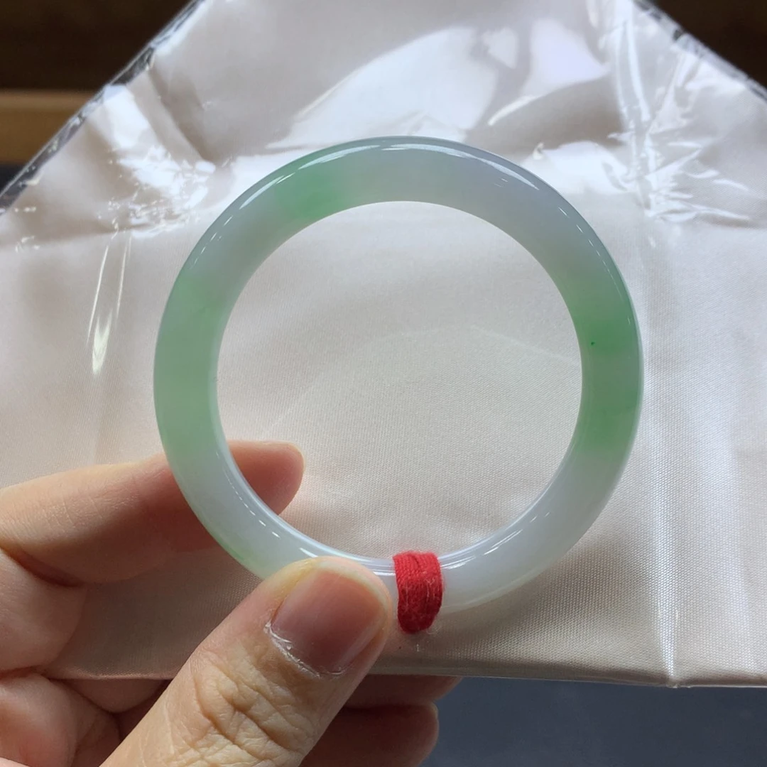 翡翠手镯未镶嵌49-50冰绿圆条