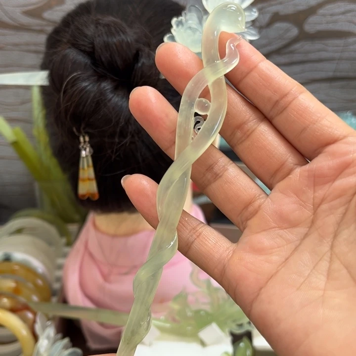 蛇纹石玉未镶嵌发簪