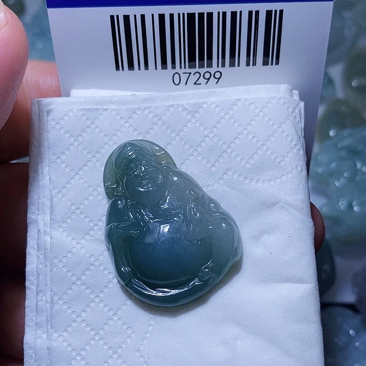 翡翠未镶嵌颈饰天光墟翡翠市场现金代购