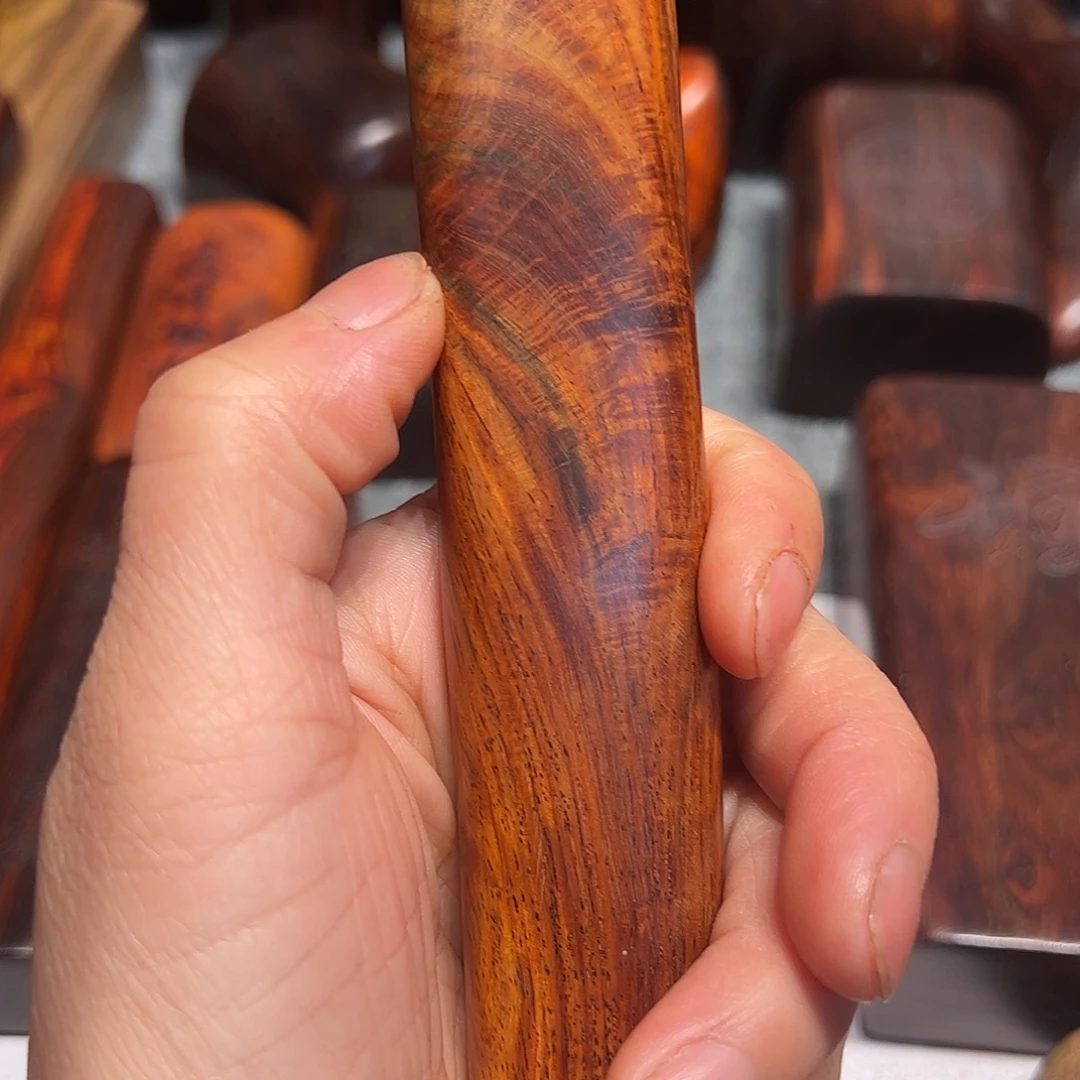 交趾黄檀（大红酸枝）悟**静