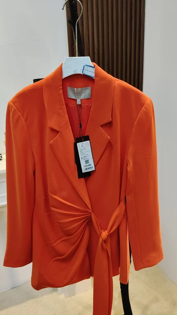 15家-简约高级橙色西装-529