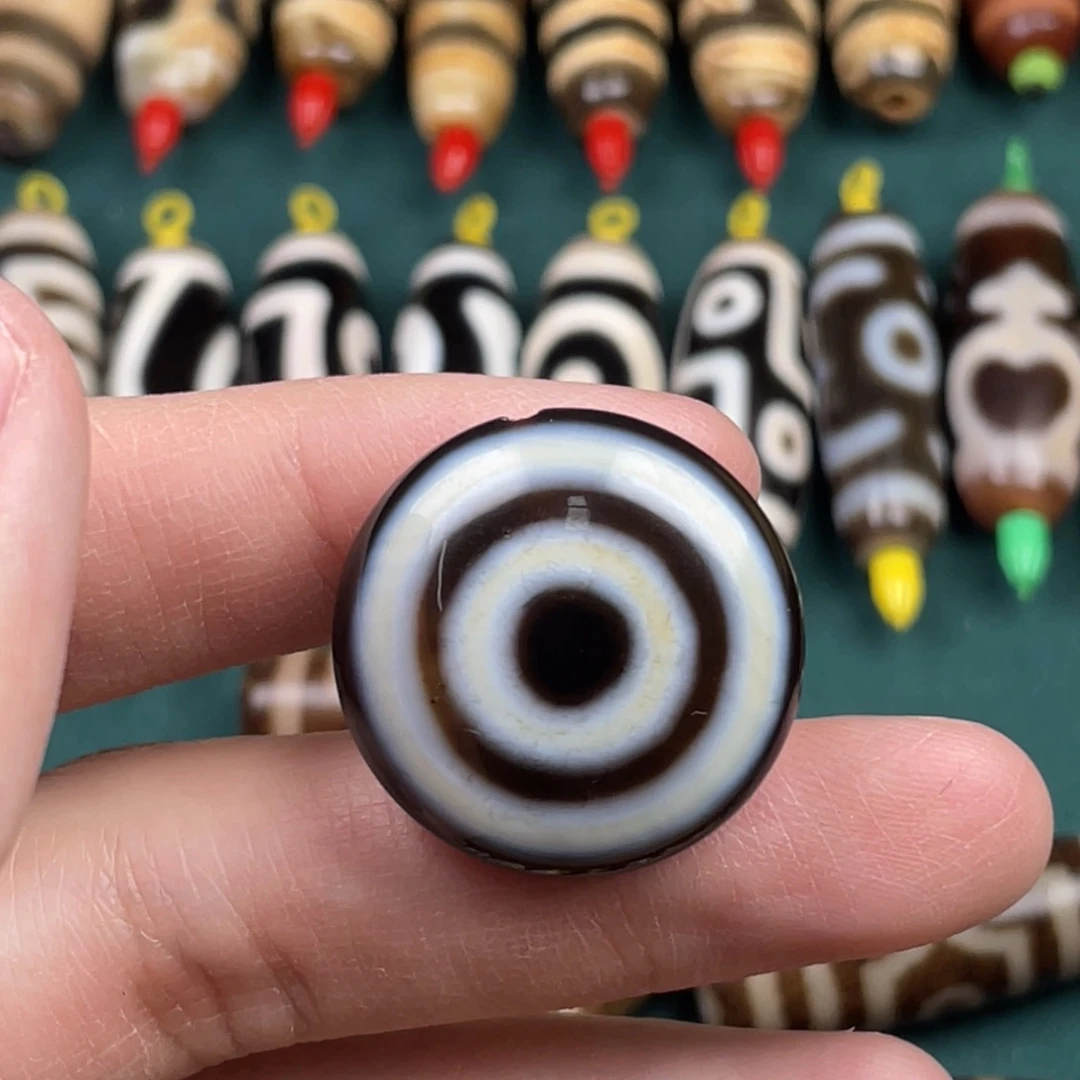 玛瑙/玉髓裸珠25mm板眼