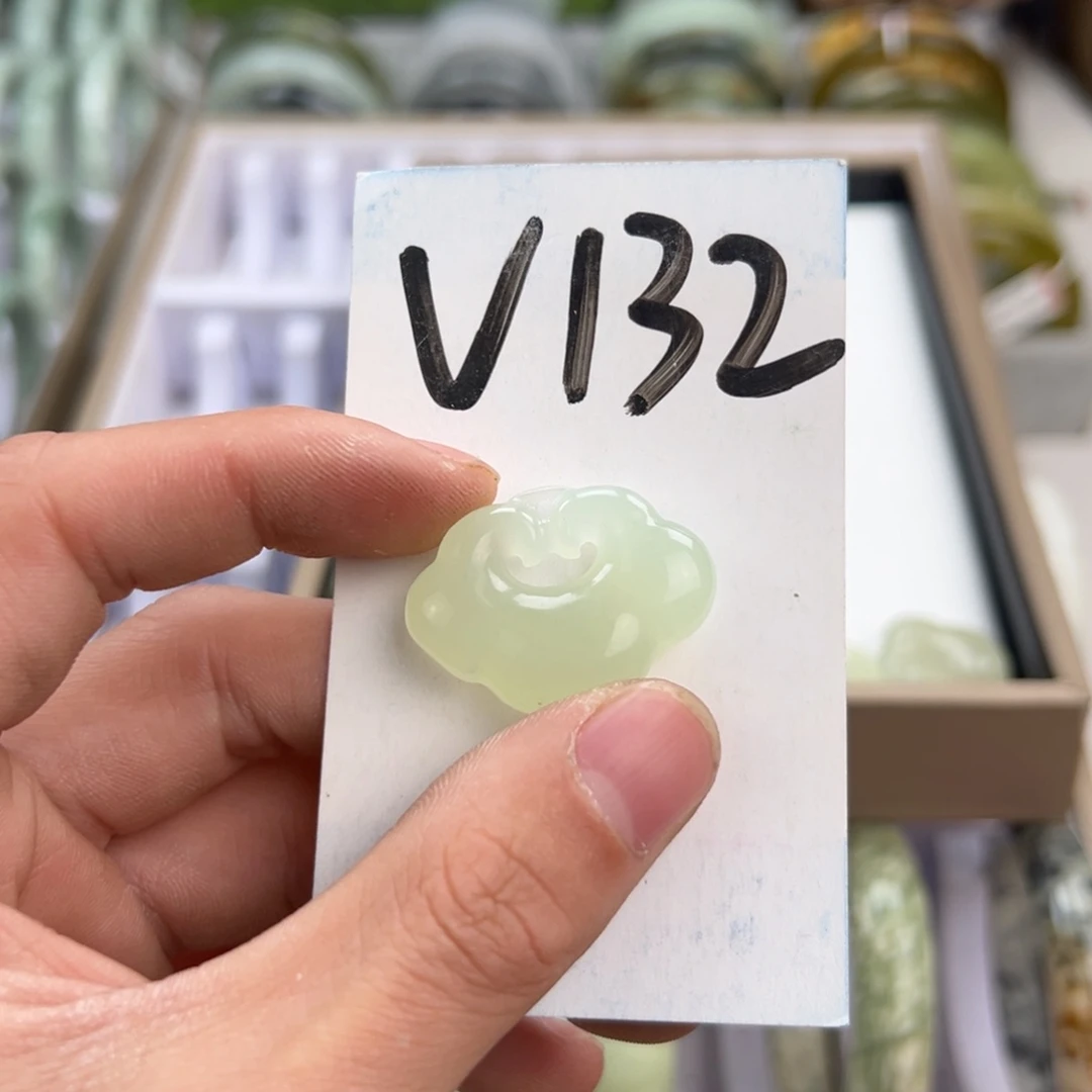 岫玉手镯未镶嵌M****n天然岫玉