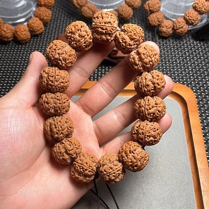 金刚菩提手串4号梅花22