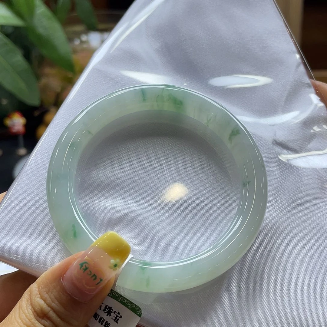 翡翠手镯未镶嵌50 号链接