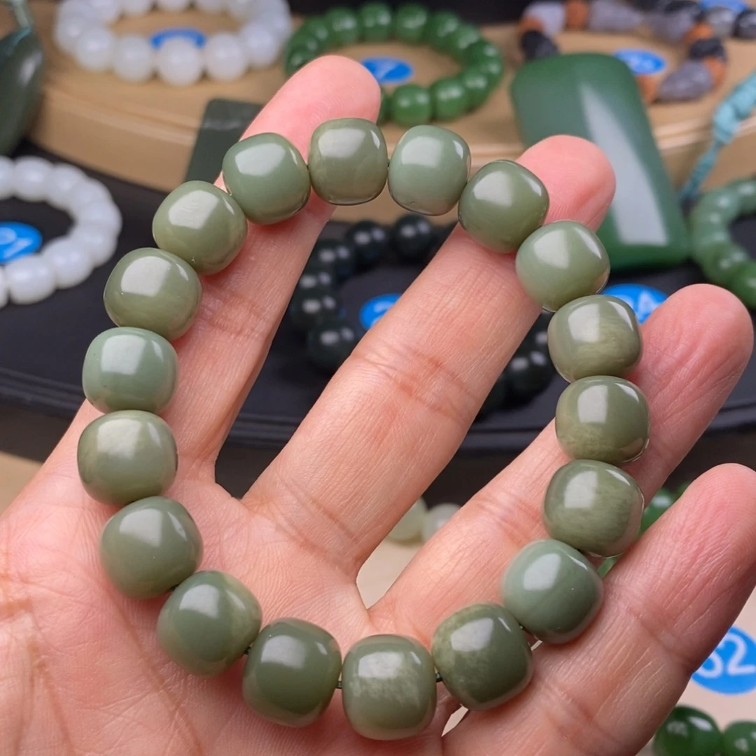 和田玉手链未镶嵌老*志