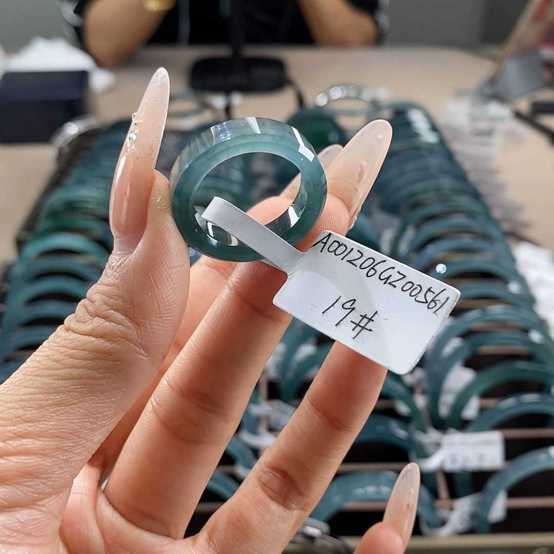 翡翠未镶嵌手镯戒指19