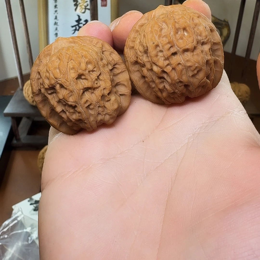 W***T吊坠文玩核桃39血麒麟